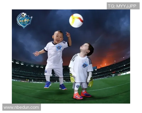 近代足球球王的辉煌历程与传奇故事探索